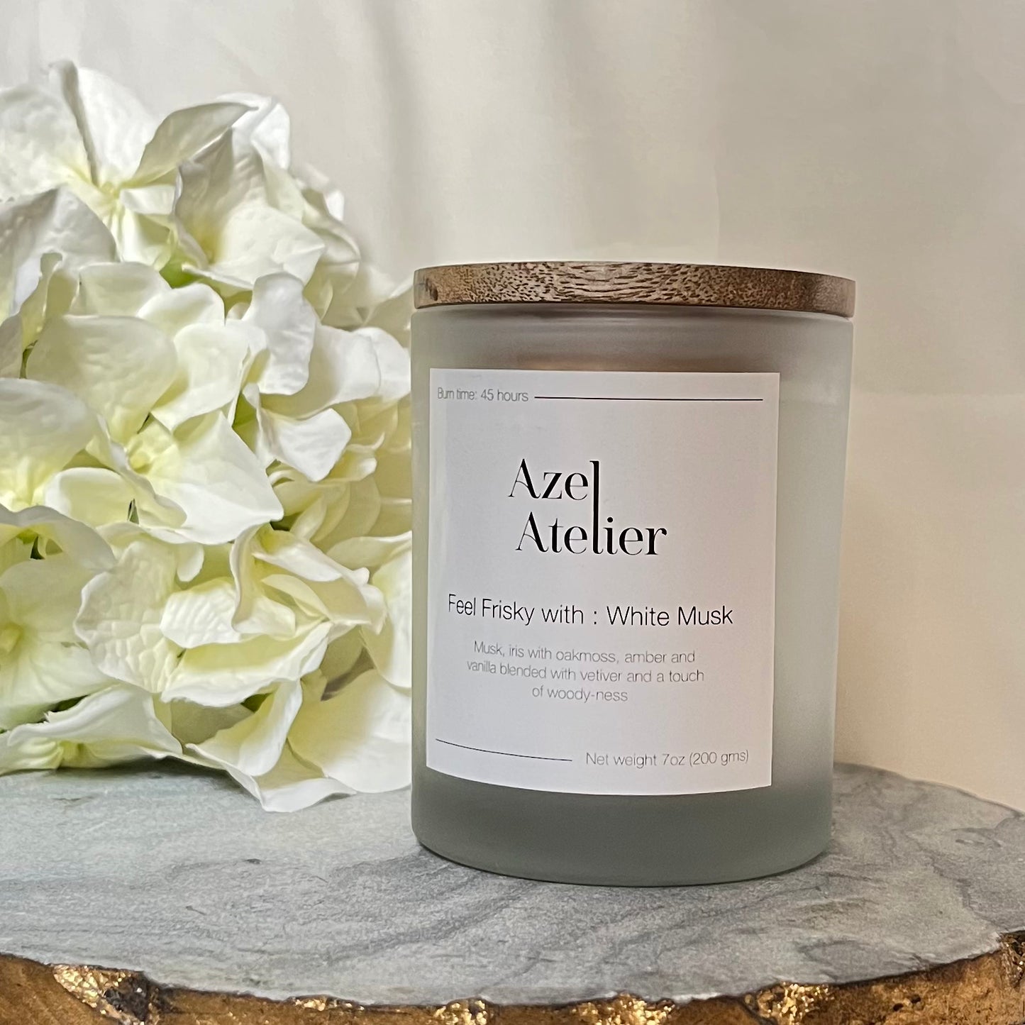 FEEL FRISKY WITH : WHITE MUSK