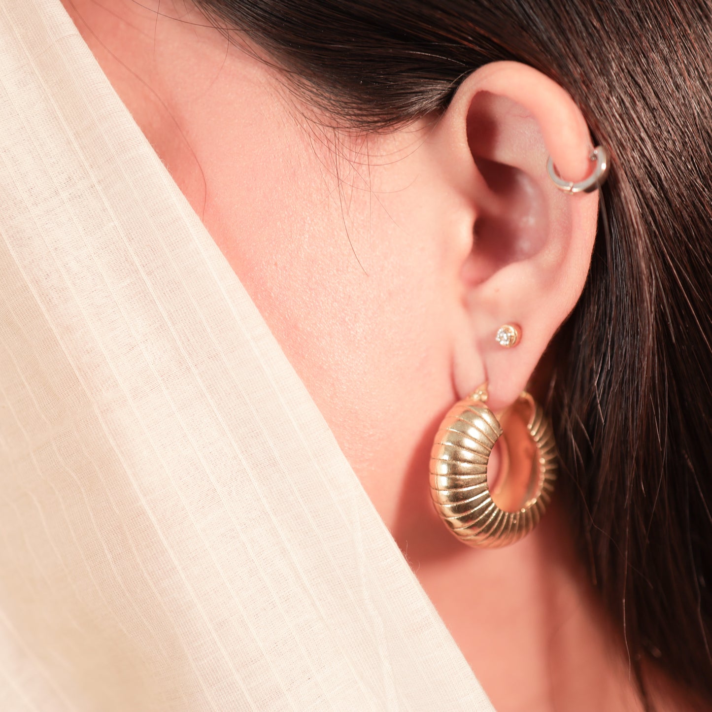 SALLY HOOPS